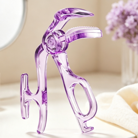 Lightweight & Comfortable Eyelash Curler for Natural Curl