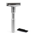 Adjustable double-blade safety razor
